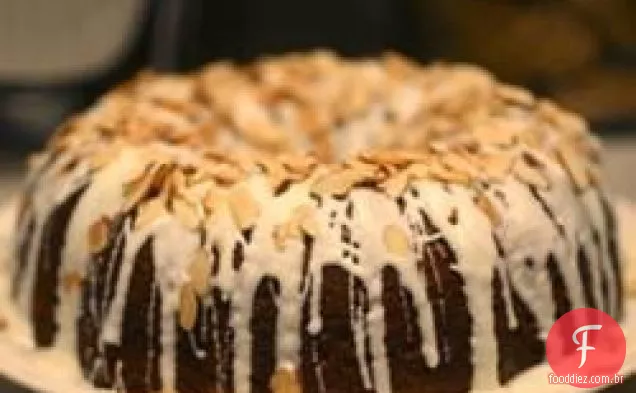 Bolo Amaretto Chocolate Branco