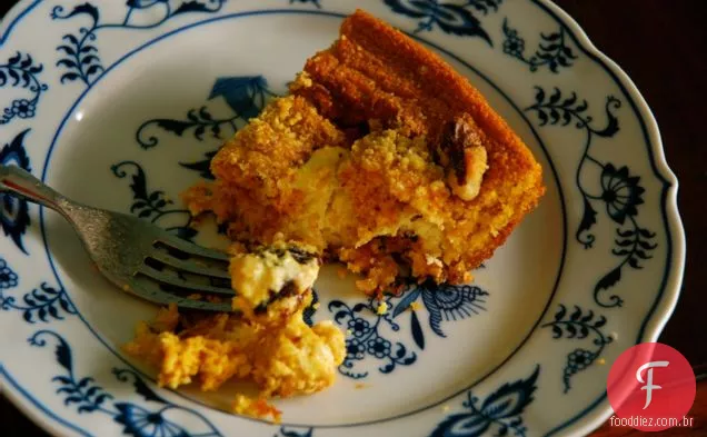 Bolo De Polenta Rústico Com Recheio De Ricota E Ameixa