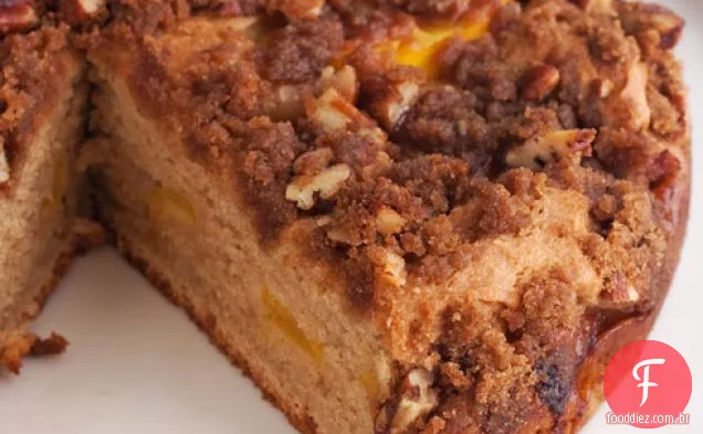 Receita de bolo de café de pêssego sem glúten com cobertura de Streusel