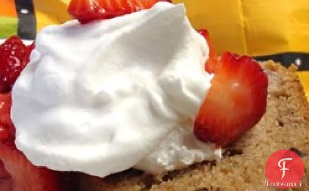 Bolo De Café Com Ruibarbo De Morango