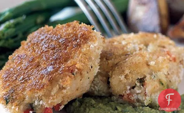Bolos de pargo vermelho com molho de abacate-Tomatillo