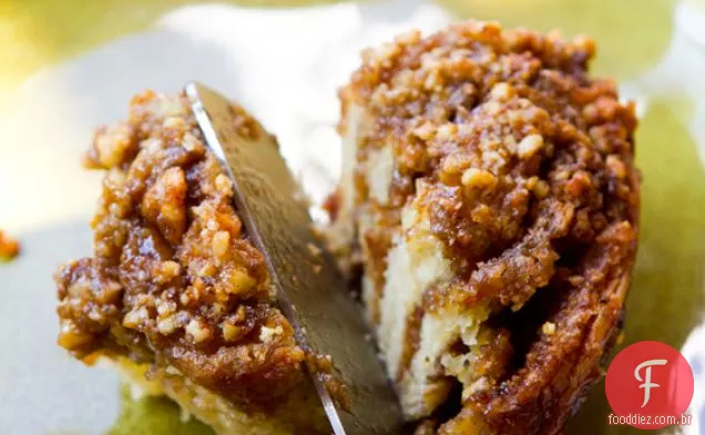 Rolos Da Canela Do Bolo De Café, Geada Alaranjada