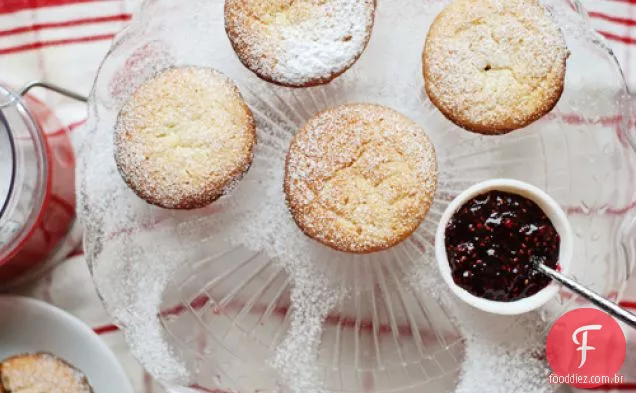 Victoria Sponge Cupcakes