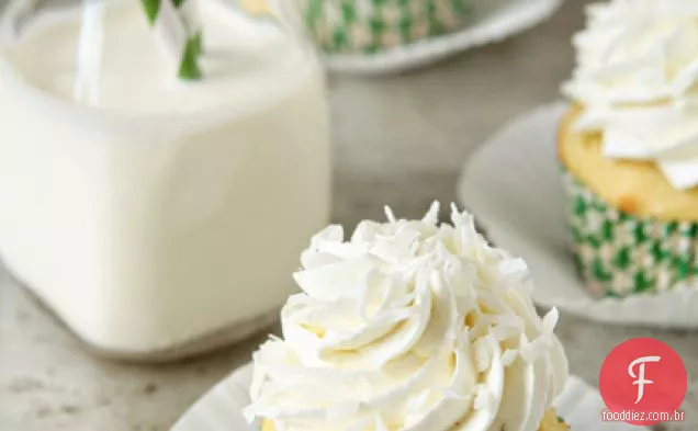 Cupcakes De Coco Com Creme De Manteiga De Limão