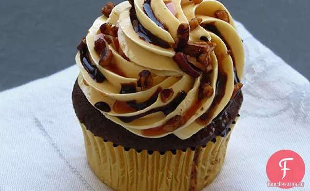 Chocolate Tartaruga Cupcakes