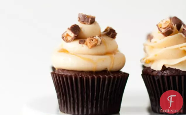 Snickers Cupcakes