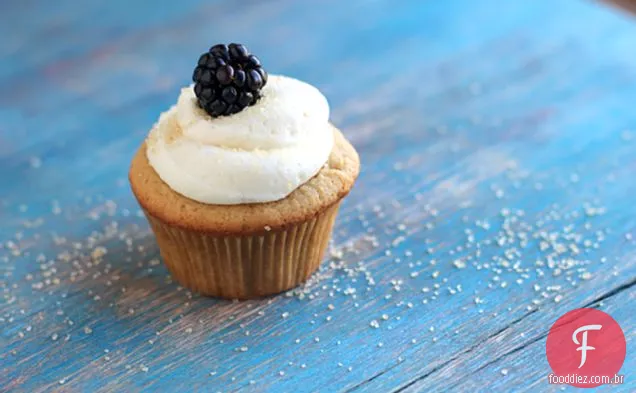 Cupcakes Orgânicos De Baunilha De Trigo Integral