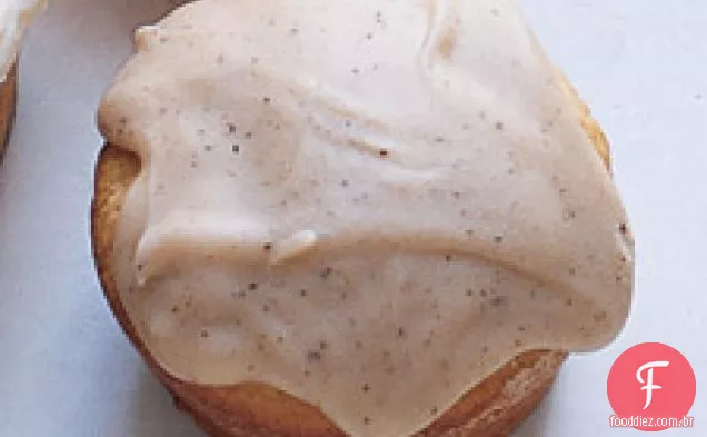 Cupcakes de Libra de açúcar mascavo com esmalte de manteiga marrom