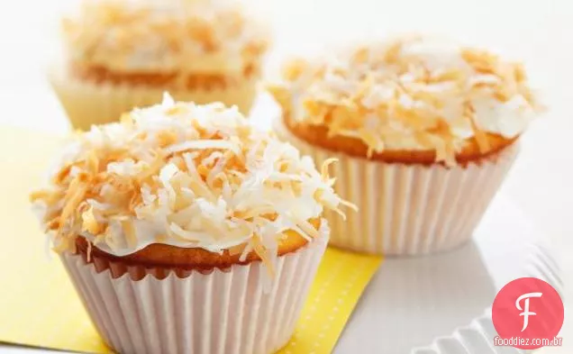 Cupcakes De Coco Recheados Com Limão