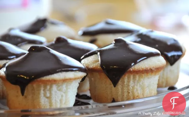 Boston Creme Pie Cupcake