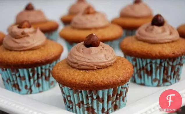 Ovo Nog - cupcakes de avelã com cobertura de Nutella Buttercream