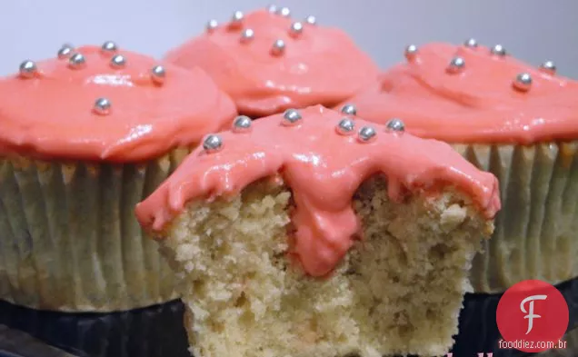 Cupcakes De Chá Verde Com Mousse De Chocolate Branco