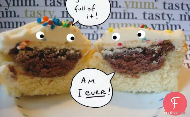 Cakespy: Cupcakes Recheados Com Cupcakes