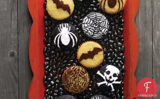 Cupcakes De Chocolate Com Estêncil