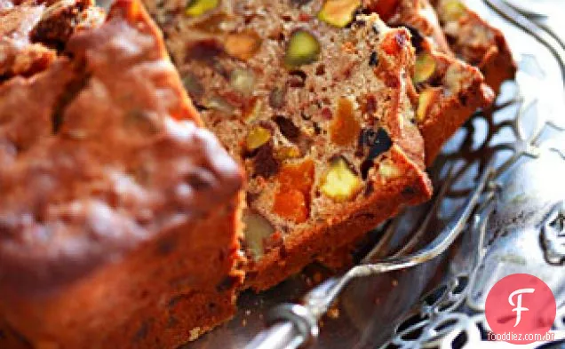 O que eles não ensinam em Foodwriting 101 (e, finalmente, um bolo de frutas para amar)