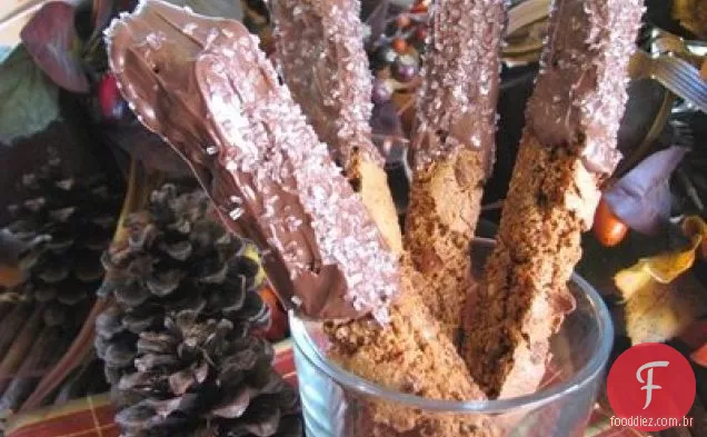 Chocolate Mergulhado Pão De Gengibre E Canela Chip Biscotti