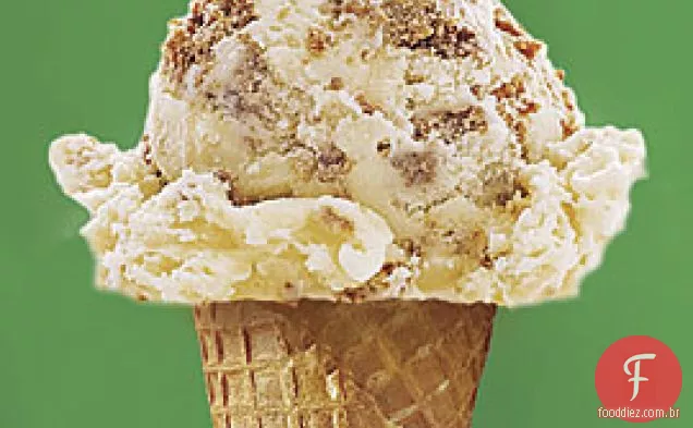 Whiskey Gingerbread Ice Cream