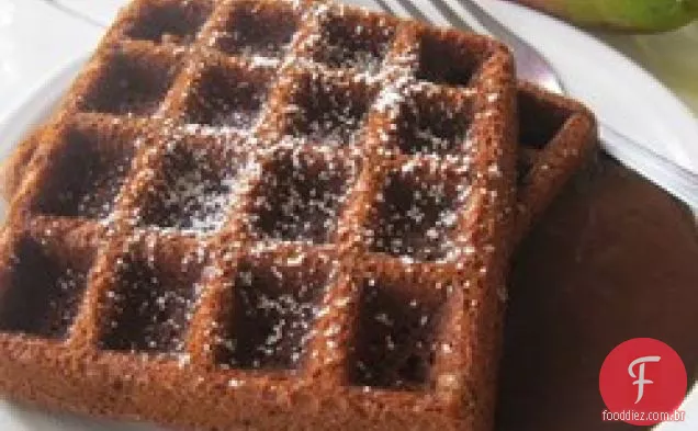 Waffles de gengibre com molho de Chocolate quente