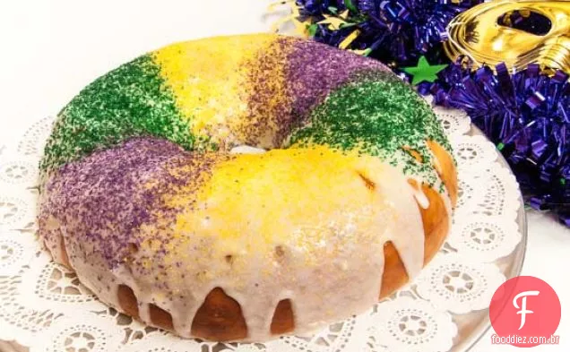 Bolo Mardi Gras King Com Recheio De Frutas E Cream Cheese