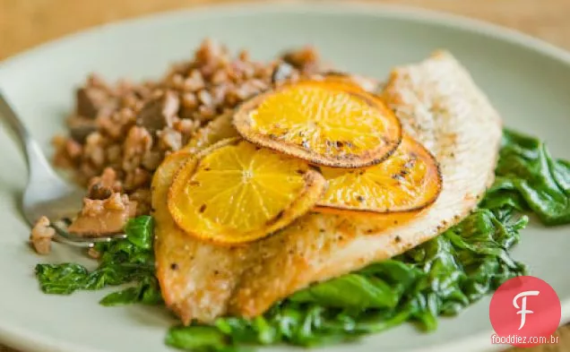 Peixe Com Arroz Vermelho Pilaf