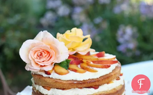 Bolo De Camada De Pêssego Encharcado Amaretto
