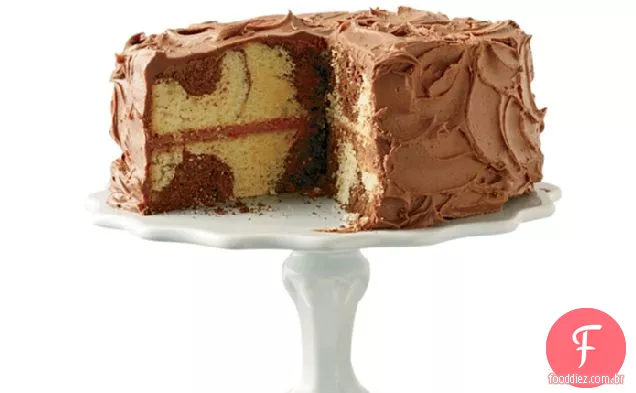 Bolo de mármore com cobertura de Chocolate