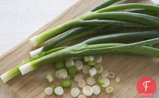 Espadarte grelhado com gergelim-Scallion Relish
