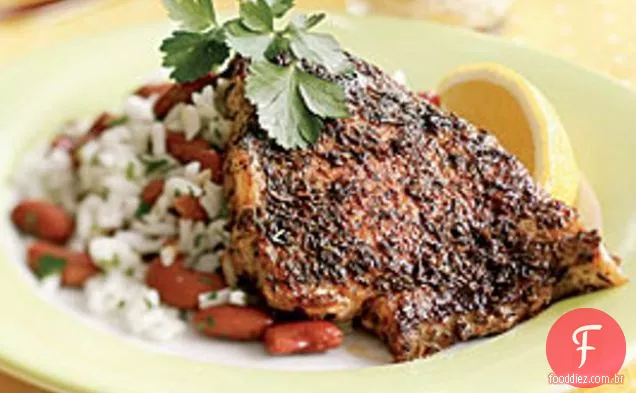 Cajun Espadarte Com Molho Remoulade Rápido E Cremoso