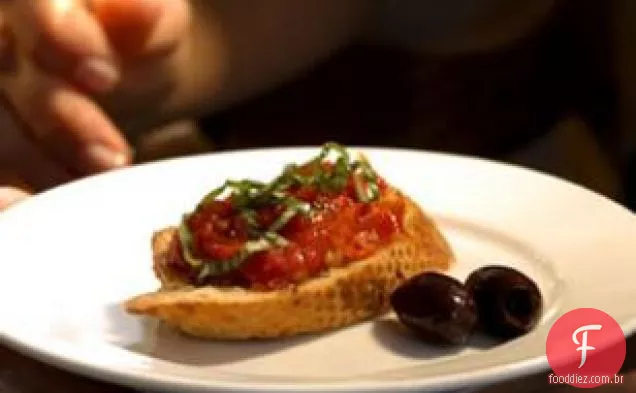 Tomate cereja torrado lento Bruschetta