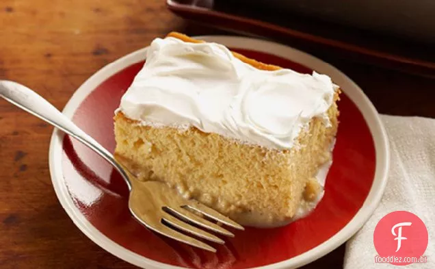 Bolo De Rum Tres Leches