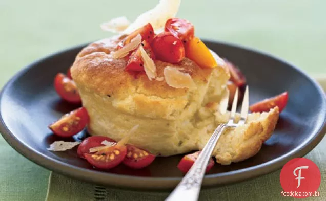 Soufflés De Grãos Caídos Com Tomate E Queijo De Cabra