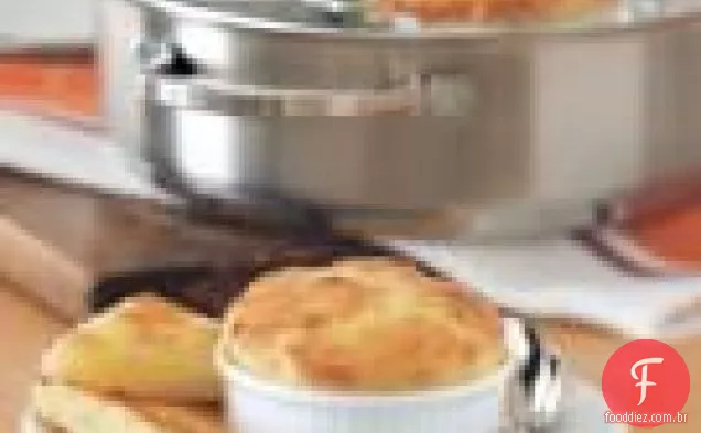 Soufflés De Queijo E Cebolinha