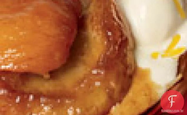Tatins individuais Carolina Peach Tarte com sorvete de limão