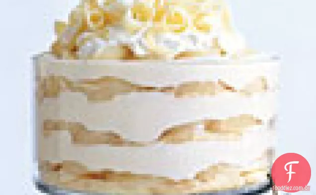 Tiramisu de chocolate branco com peras temperadas