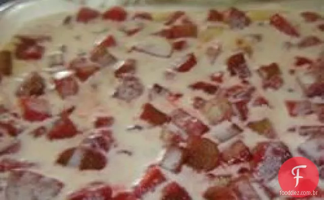 Bolo de ruibarbo de cabeça para baixo de Maryann