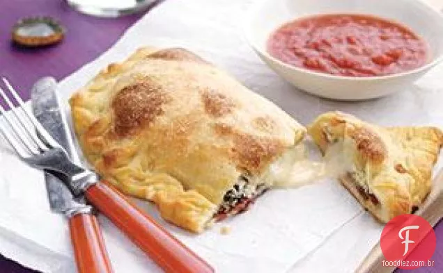 Calzones de três queijos
