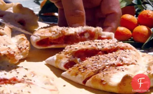 Ruibarbo De Morango Calzone