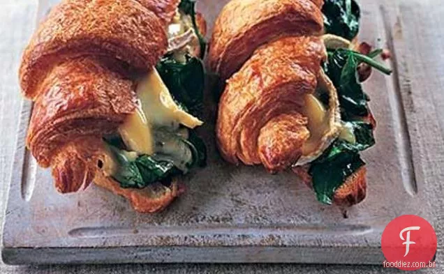 Brie & Croissants De Espinafre