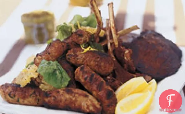 Grelha mista com salada de limão siciliano e Salsa De Menta de amêndoa
