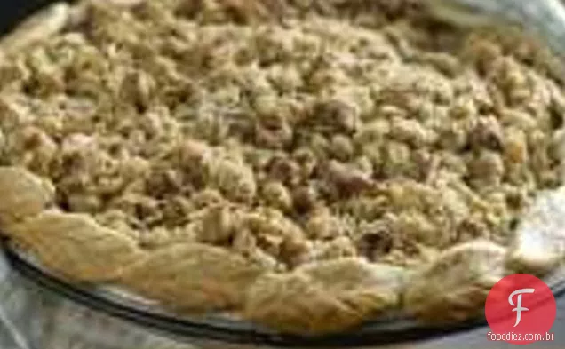 California Walnut Streusel Apple Pie
