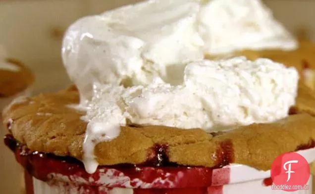 Berry Cookie Cobbler