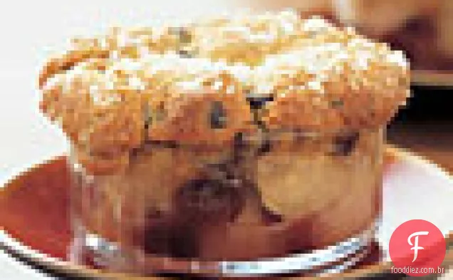 Pêra e cereja seca Cobblers com gengibre-chocolate chip Biscu