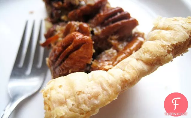Torta De Bordo Pecan Com Kumquats E Bourbon