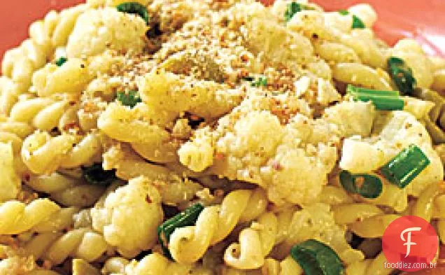 Gemelli Com Couve-Flor , Cebolinha E Azeitonas Verdes