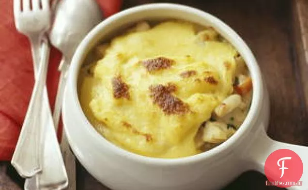 Estragão - Creme De Frango e polenta Pot Pies