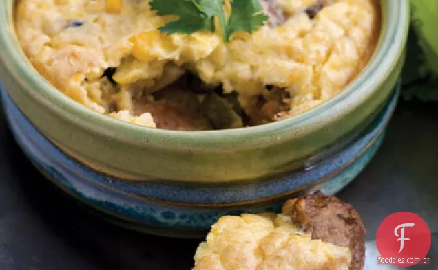Tortas De Carne De Porco Com Crosta De Pudim De Milho