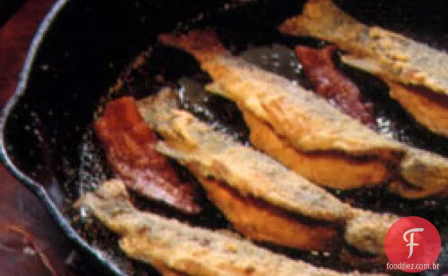 Truta De Café Da Manhã Com Bacon