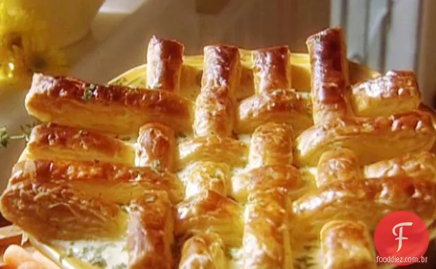Torta de frango para senhora e filhos