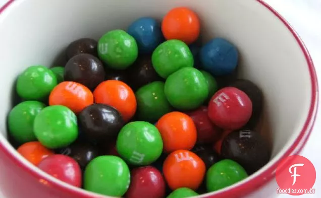 Pretzel M & M Loiros
