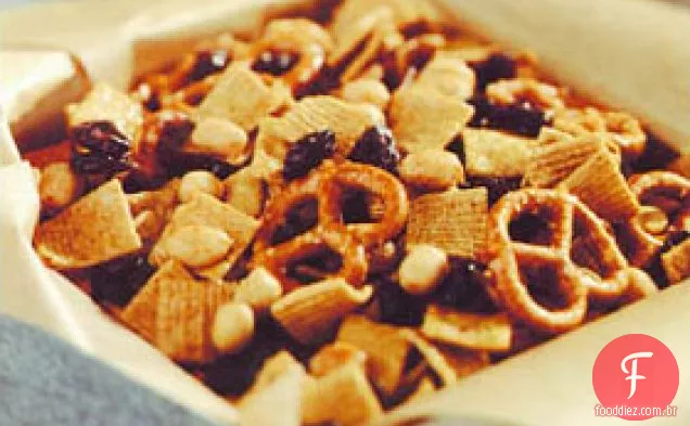 Golden Glazed Snack Crunch